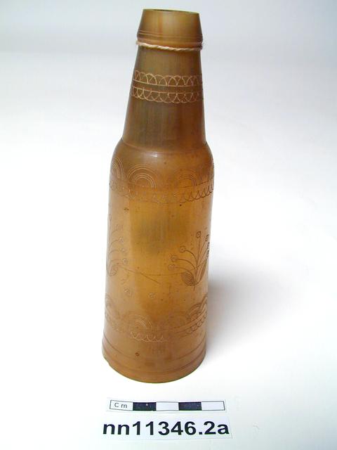 wine bottle (bottle (narcotics & intoxicants: drinking))