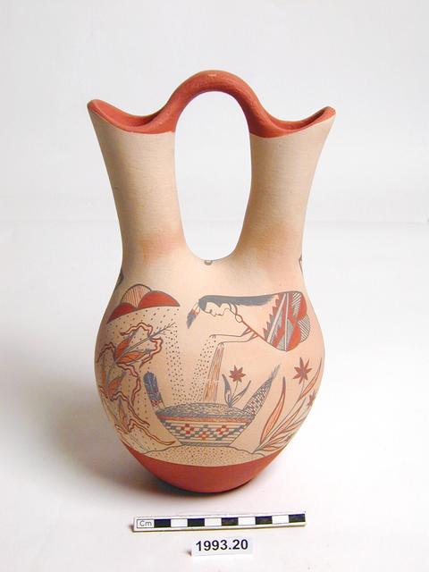 Image of vases (containers)