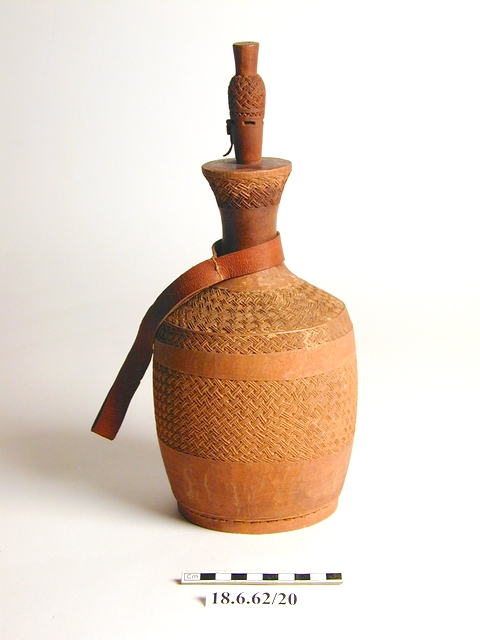 water bottle (bottle (food service))