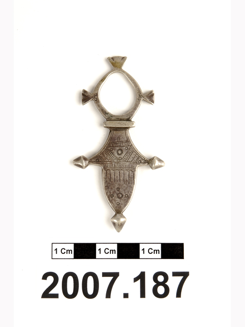 pendant (neck ornament (personal adornment))