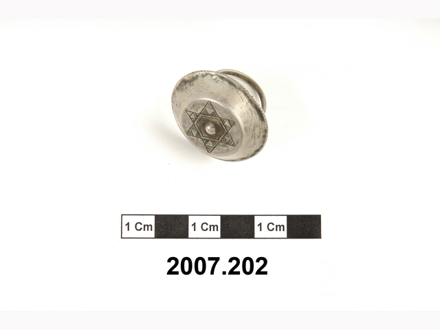 Image of finger ring