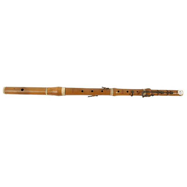 Image of 421.121.12 Open side-blown flutes with fingerholes