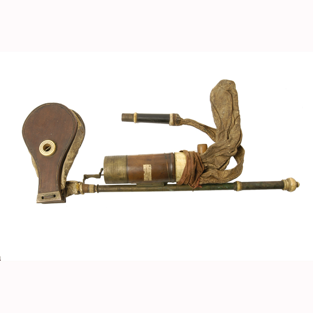 Image of bagpipe; uilleann pipe; union pipe