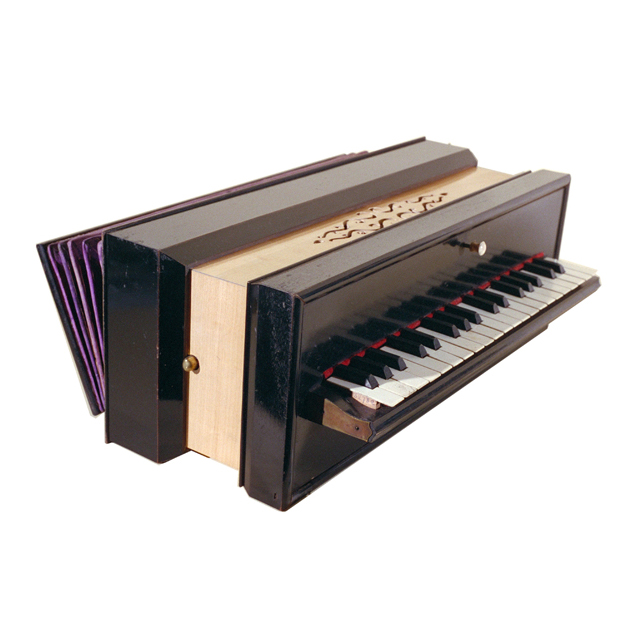 Image of 412.132-62 Sets of free reeds with flexible air reservoir