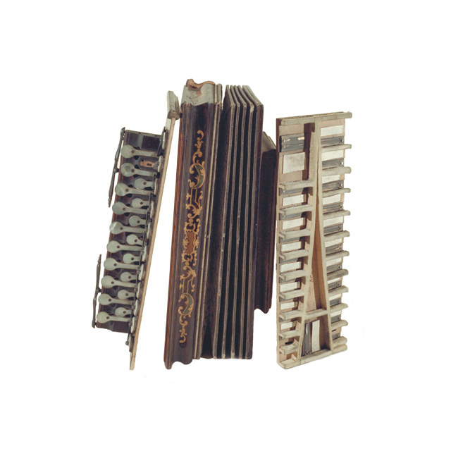 Image of 412.132-62 Sets of free reeds with flexible air reservoir