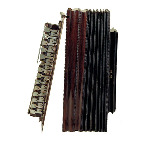 Image of 412.132-62 Sets of free reeds with flexible air reservoir