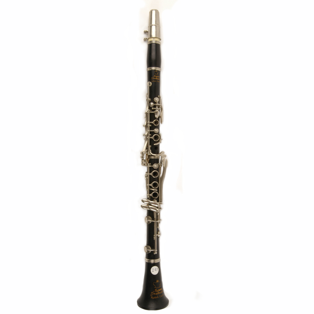 Image of 422.211.2 (single) clarinets with cylindrical bore, with fingerholes