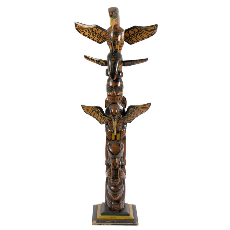 Image of totem pole