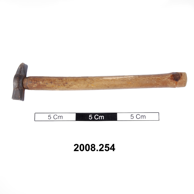 hammer (metalworking: shaping)