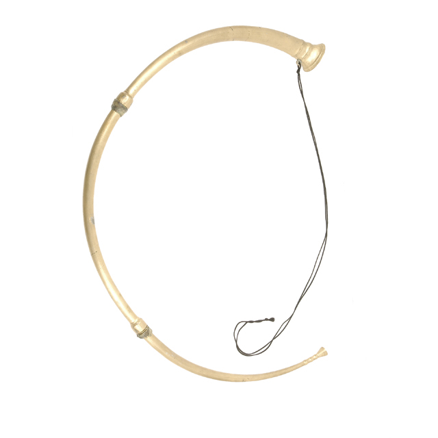 kombu; horn