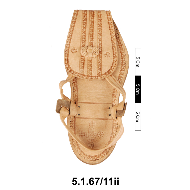 image of sandal (clothing: footwear)
