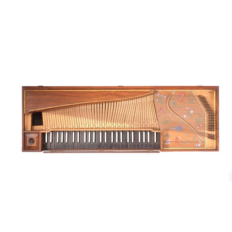 Image of 314.122-4 True board zithers with resonator box (box zither) sounded by hammers or beaters