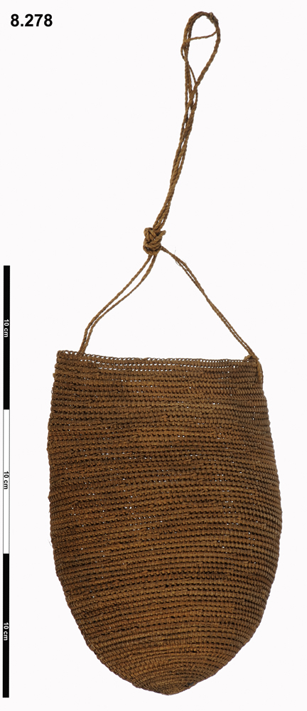 Image of dilly bag (bag (land transport: human powered)); baskets