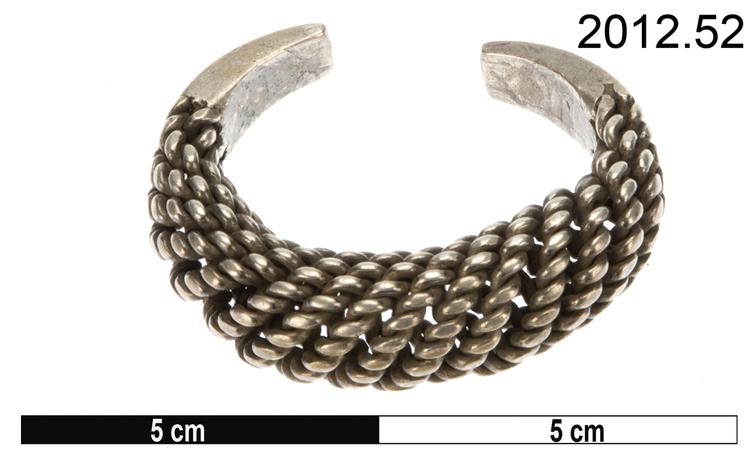 Image of bracelet (arm ornaments)