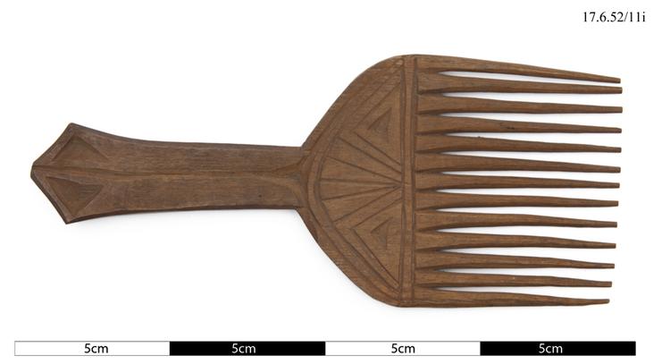 Image of comb (hair ornaments)