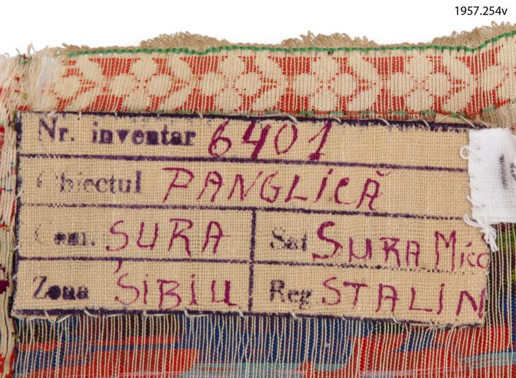 Detail view of label of Horniman Museum object no 1957.254v