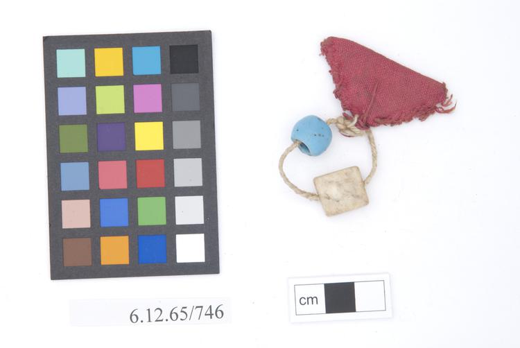 Frontal view of whole of Horniman Museum object no 6.12.65/746