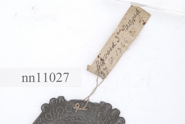 General view of label of Horniman Museum object no nn11027