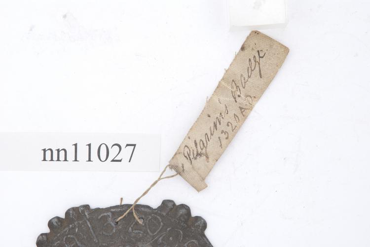 General view of label of Horniman Museum object no nn11027