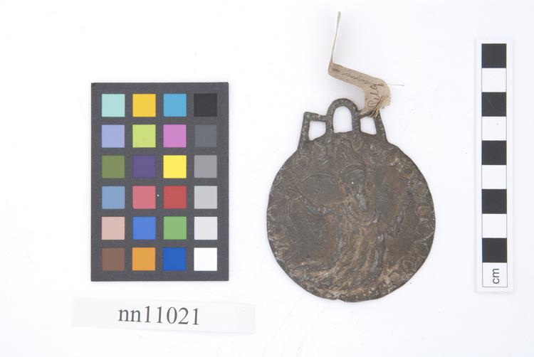 Image of pilgrim token; forgery