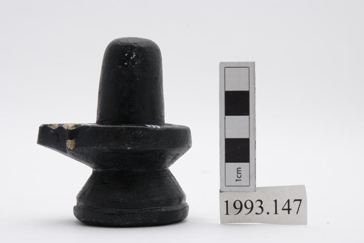 General view of whole of Horniman Museum object no 1993.147