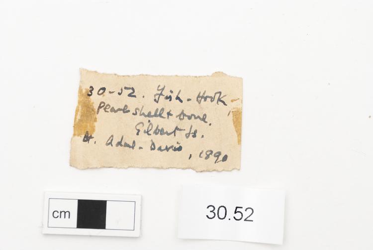 General view of label of Horniman Museum object no 30.52