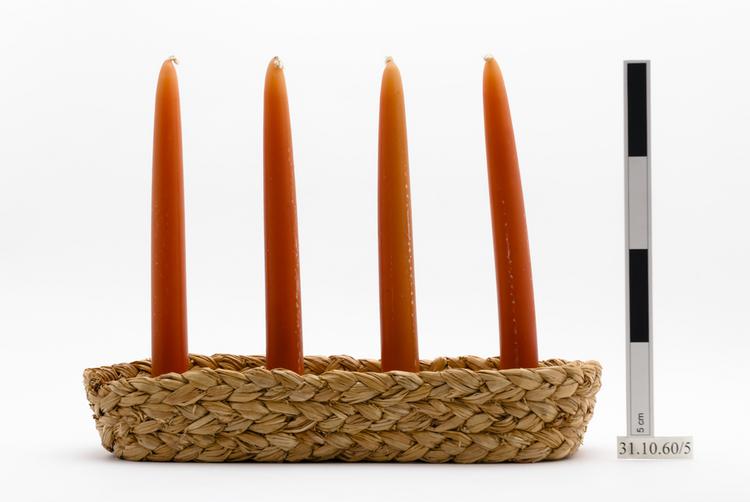 candle stand; candles (lighting devices)