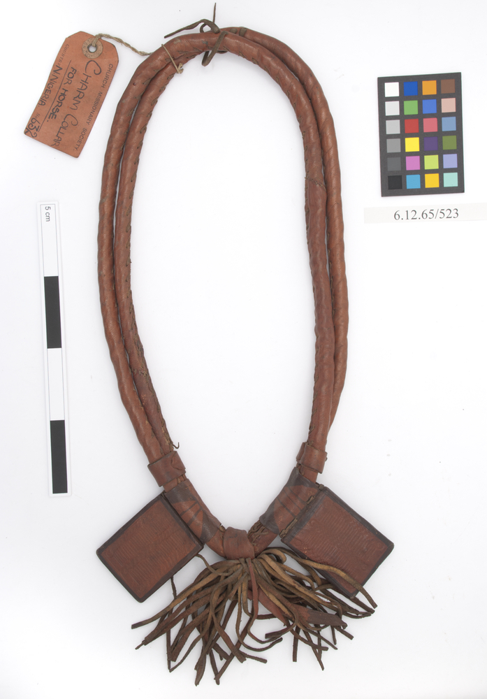 Image of charm; collar (horse furniture)