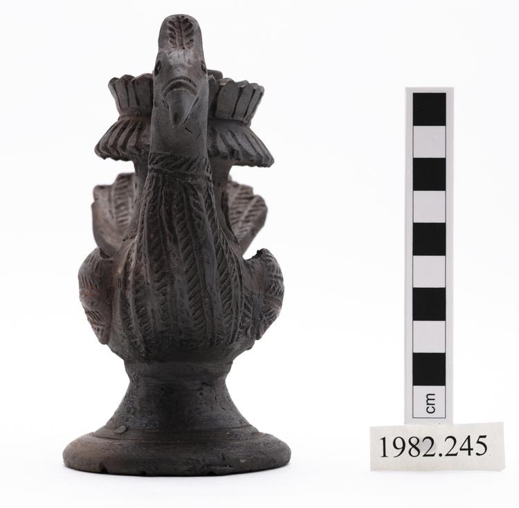 Frontal view of whole of Horniman Museum object no 1982.245