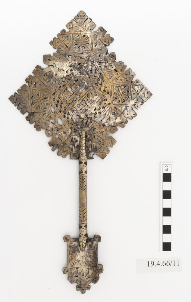 General view of whole of Horniman Museum object no 19.4.66/11