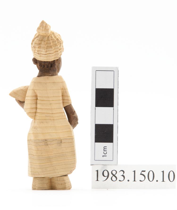 Rear view of whole of Horniman Museum object no 1983.150.10