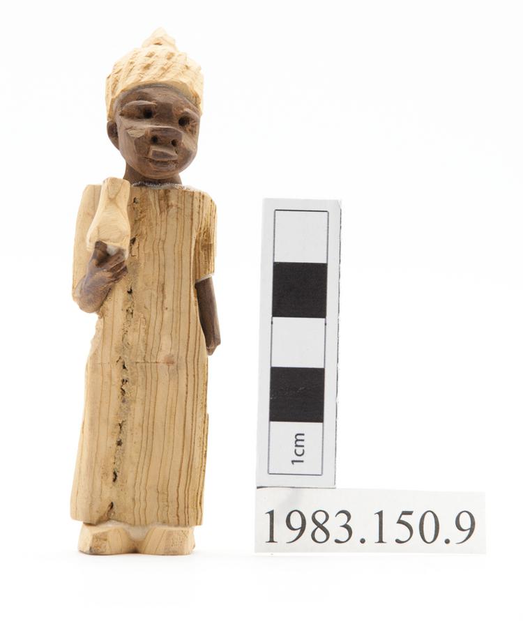Frontal view of whole of Horniman Museum object no 1983.150.9