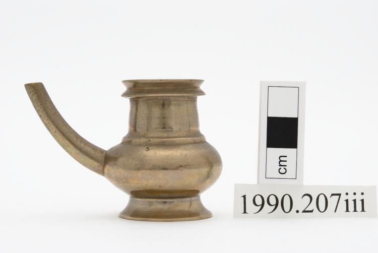 General view of whole of Horniman Museum object no 1990.207iii