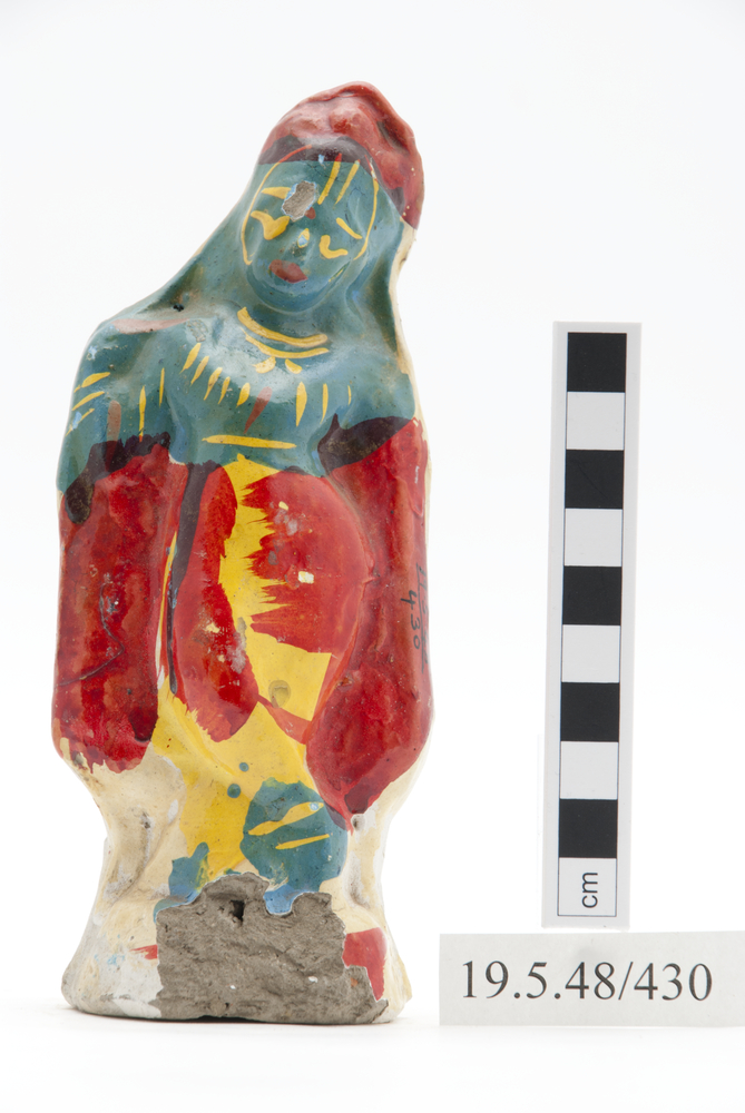 Frontal view of whole of Horniman Museum object no 19.5.48/430