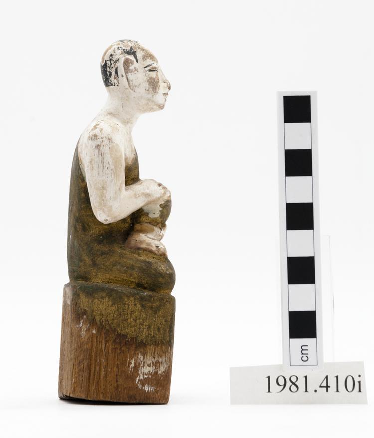 Right side view of whole of Horniman Museum object no 1981.410i