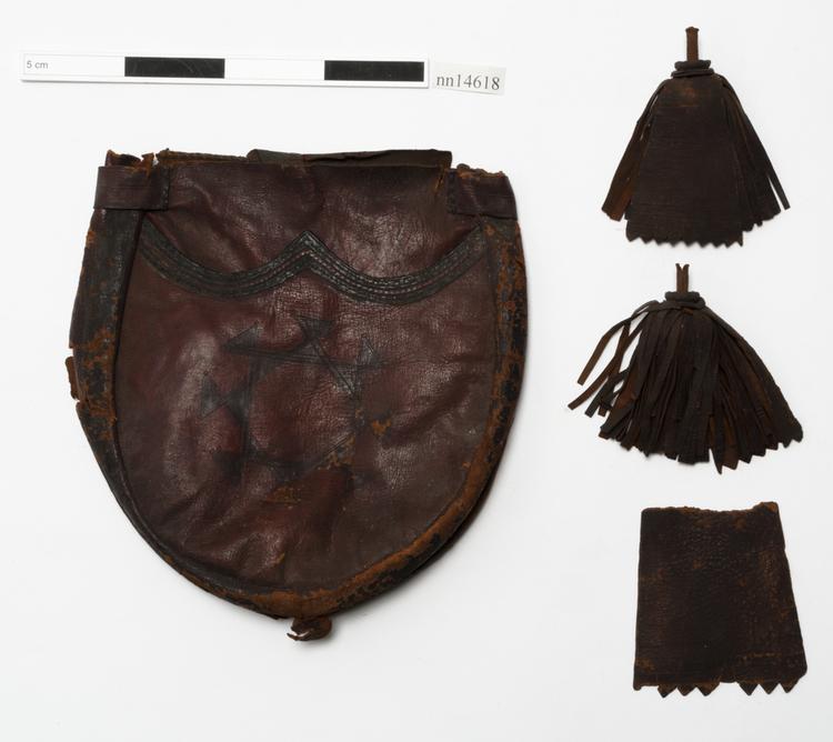 Image of pouch (containers)