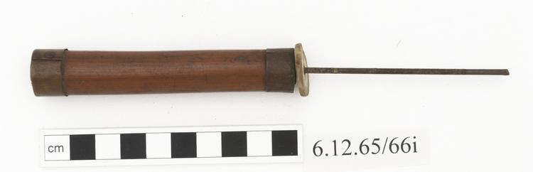 General view of whole of Horniman Museum object no 6.12.65/66i