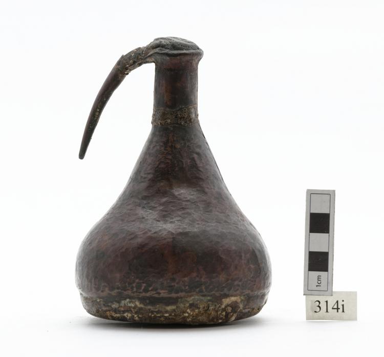 Left side view of whole of Horniman Museum object no 314i
