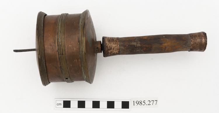 General view of whole of Horniman Museum object no 1985.277