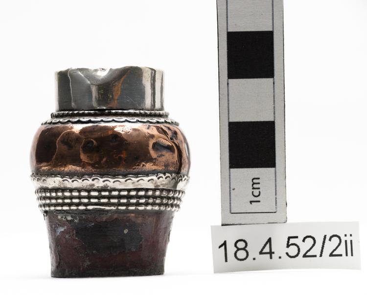 General view of whole of Horniman Museum object no 18.4.52/2.2