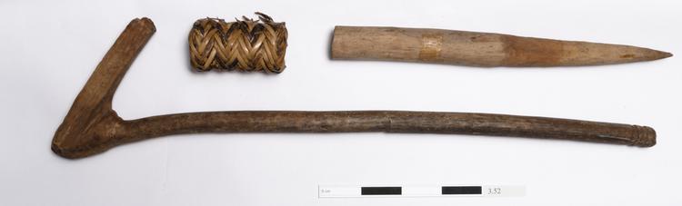 General view of whole of Horniman Museum object no 3.52