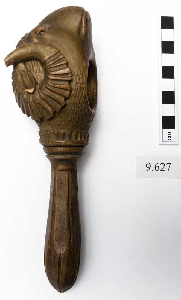 General view of whole of Horniman Museum object no 9.627