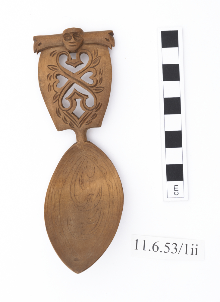 image of lover's spoon