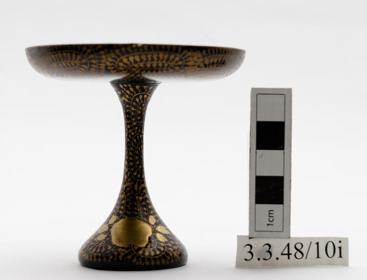 image of toy table (toy (ceremonial artefacts & rank insignia))