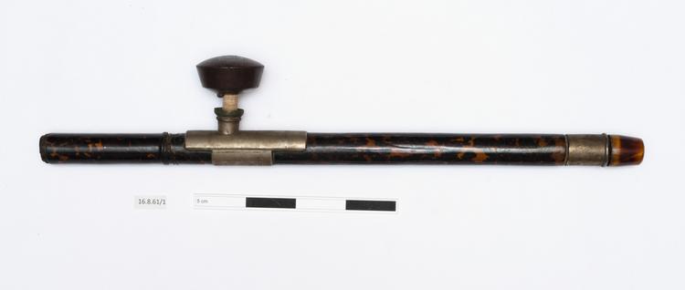 Image of opium pipe