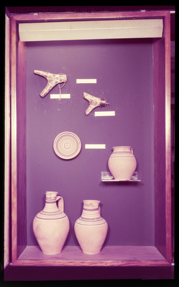 General view of whole of Horniman Museum object no ARC/HMG/EXH/1957/001/004/019