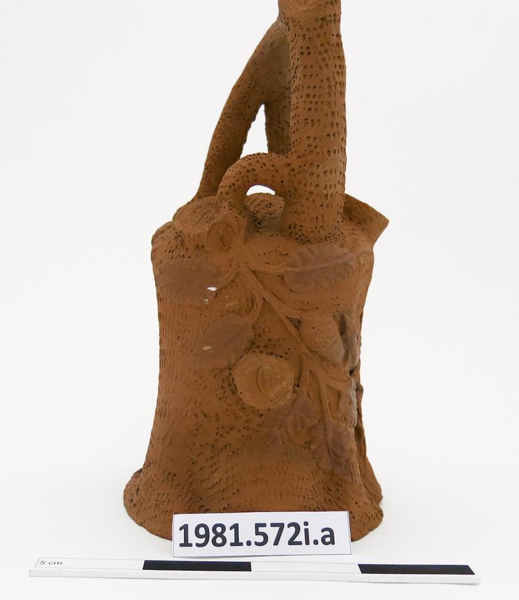 Right side of whole of Horniman Museum object no 1981.572i.a