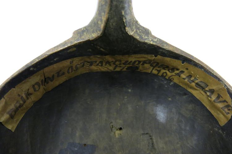 General View of the label on the inside of Horniman Museum object no 1628
