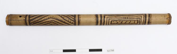 General view of whole of Horniman Museum object no 9.178d