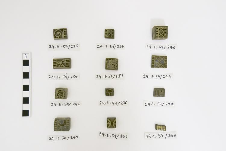 Image of gold weight